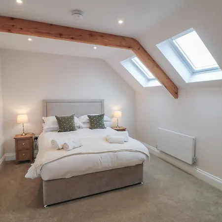 別荘 The Mill House