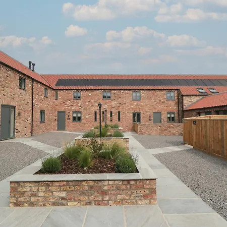 The Mill House בית נופש *