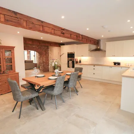 The Mill House * ת'ירסק