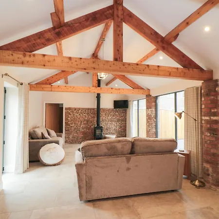 בית נופש The Mill House *